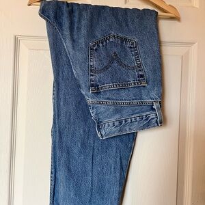 Levi's High Rise Tapered Blue Jean